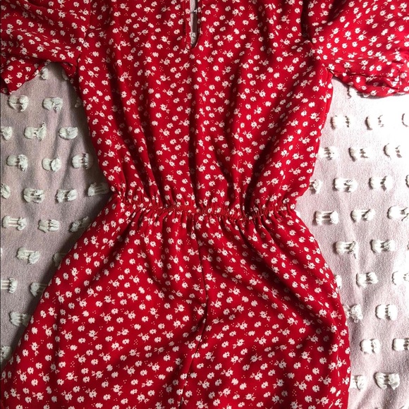 One clothing romper - Picture 2 of 2